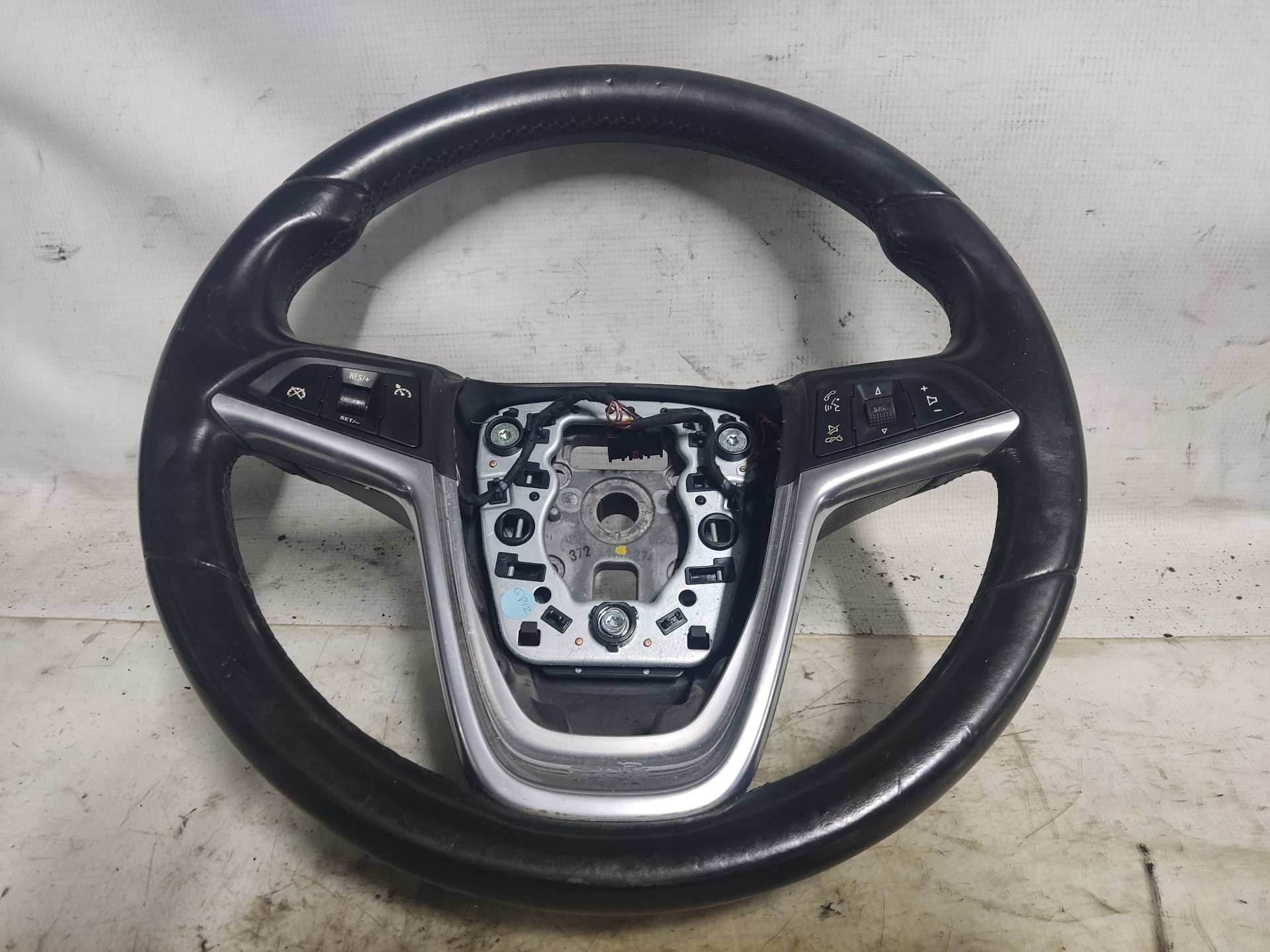 OPEL Insignia A (2008-2016) Steering Wheel 13316547 24889926