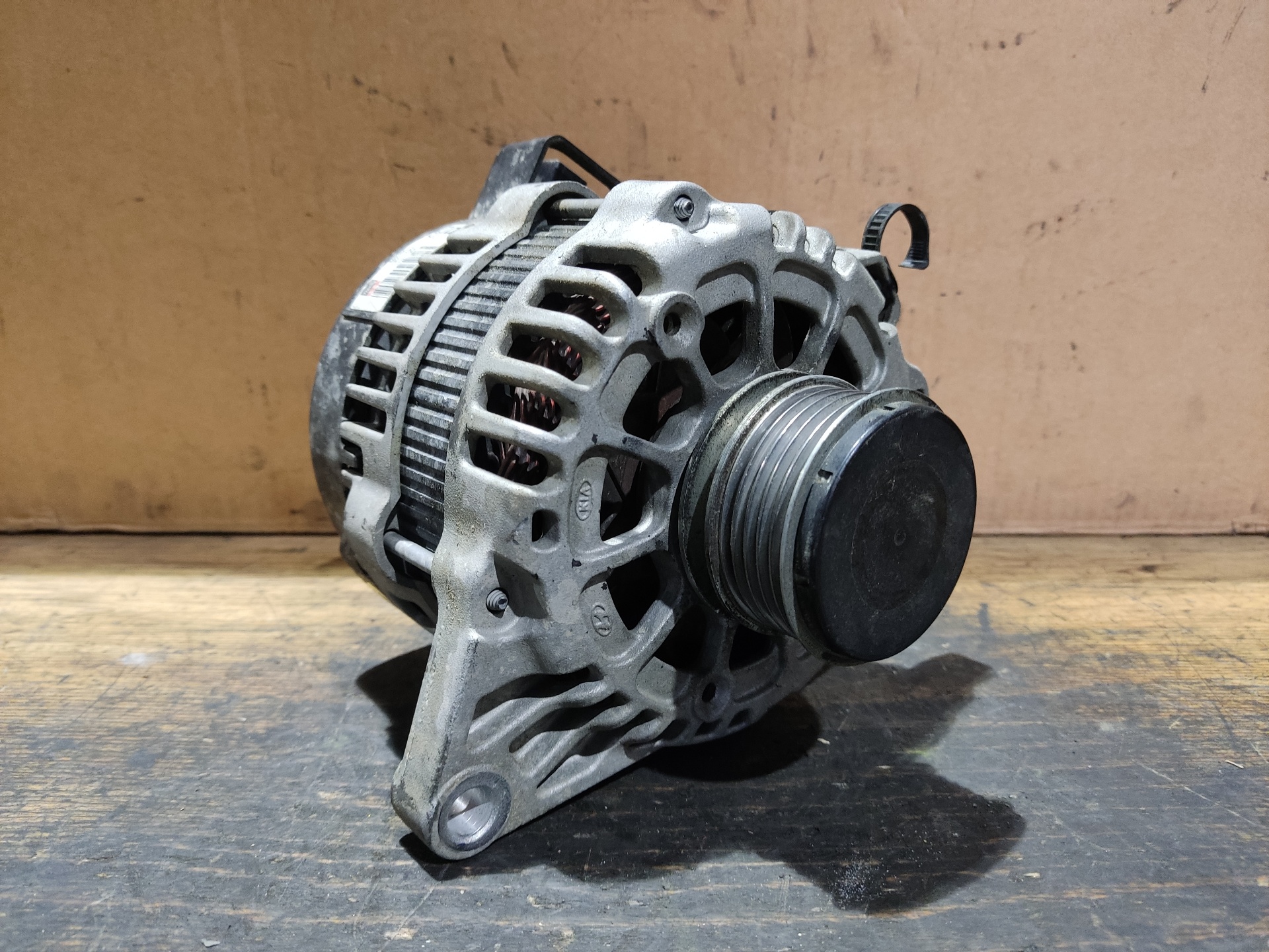 KIA Carens 3 generation (RP) (2013-2019) Alternator 373002A900 24901074