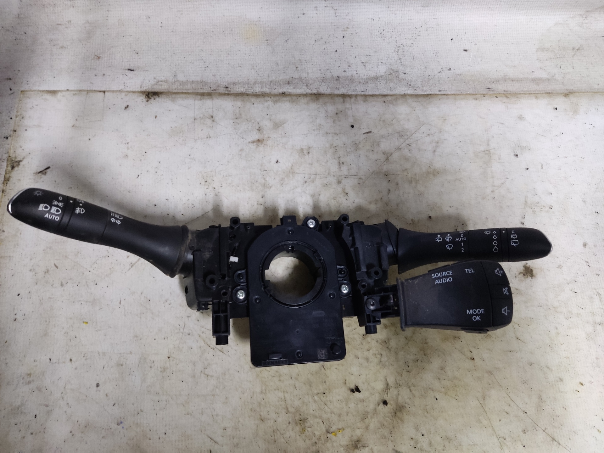 RENAULT Megane 3 generation (2008-2020) Switches 17323SD2 24886612