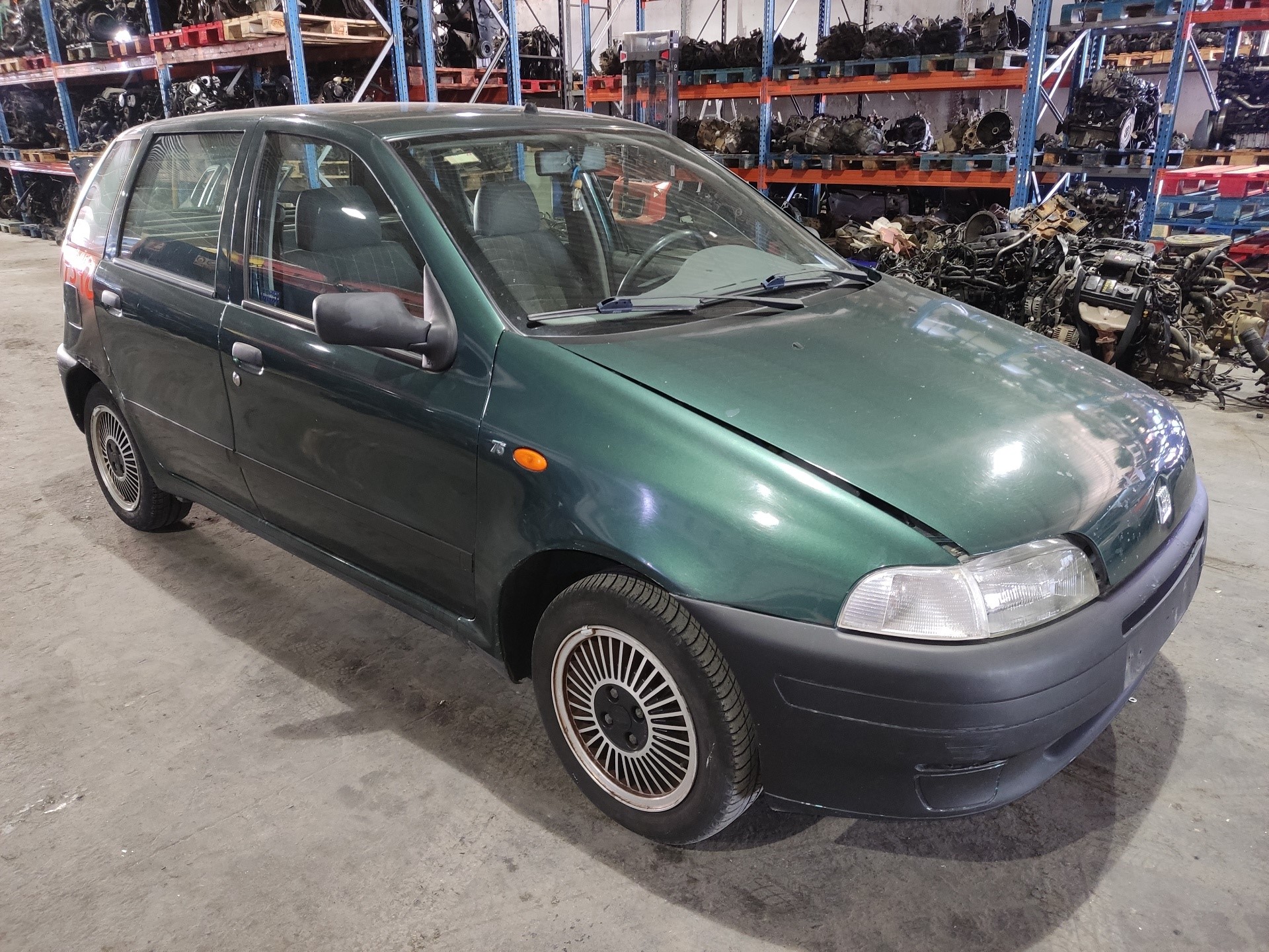 RENAULT Punto 1 generation (1993-1999) Priekšējais kreisais lukturis 46402650 24899300