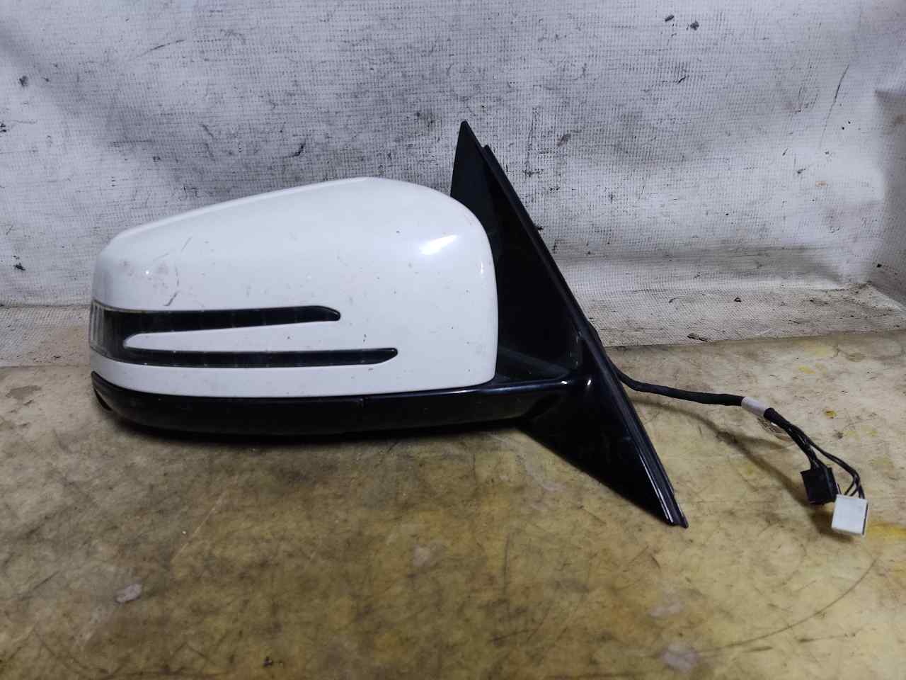 MERCEDES-BENZ E-Class W212/S212/C207/A207 (2009-2016) Right Side Wing Mirror 24902475