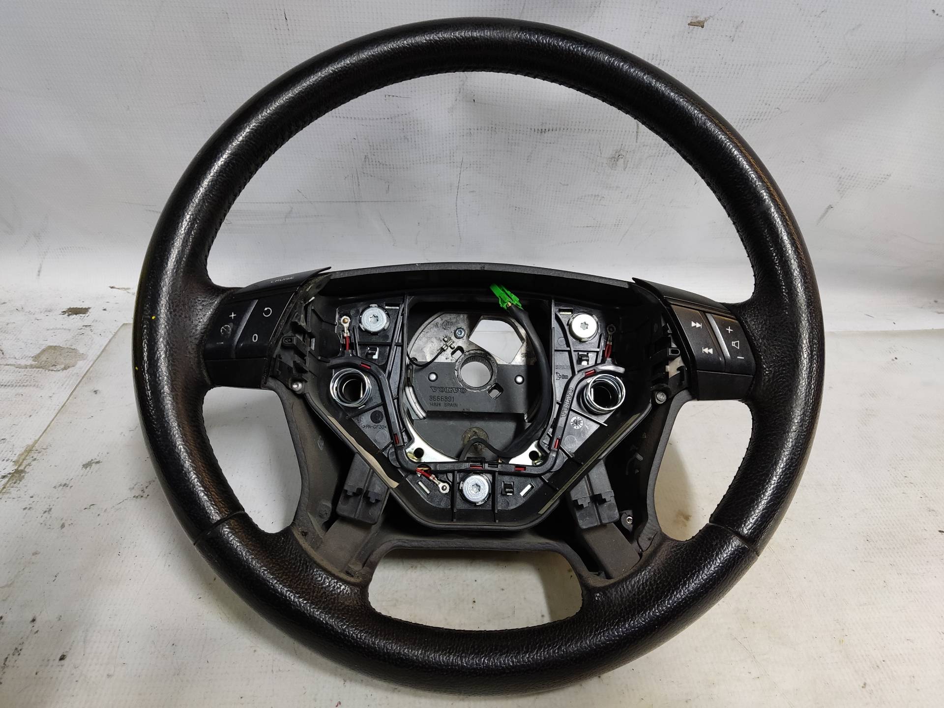 VOLVO XC90 1 generation (2002-2014) Steering Wheel ESTANTERIA64 24894130