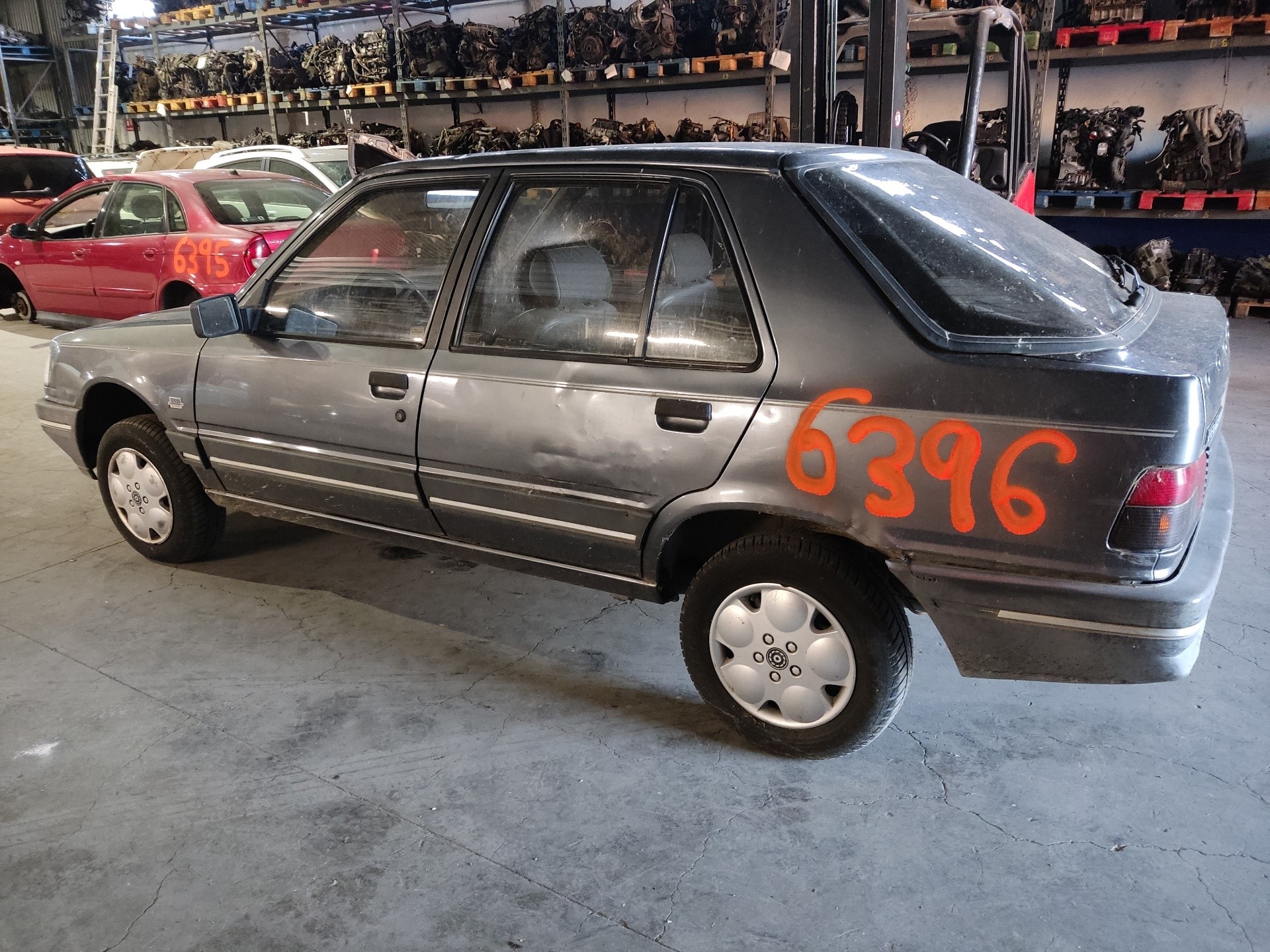 PEUGEOT 309 1 generation (1985-1993) Venstre blinklys foran ESTANTERÍA27 24921132