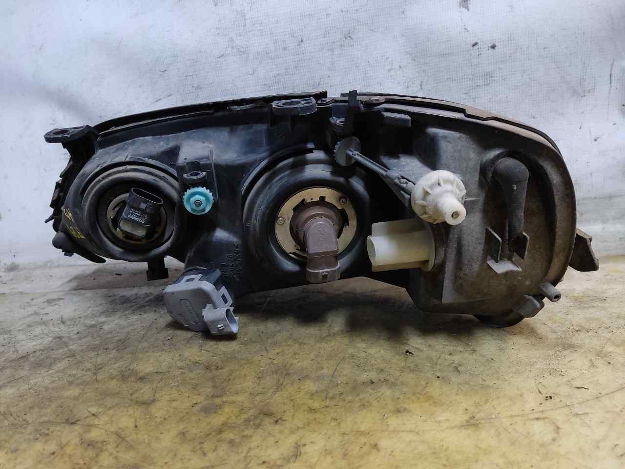 OPEL Astra H (2004-2014) Priekinis dešinys žibintas 13132456 24902353