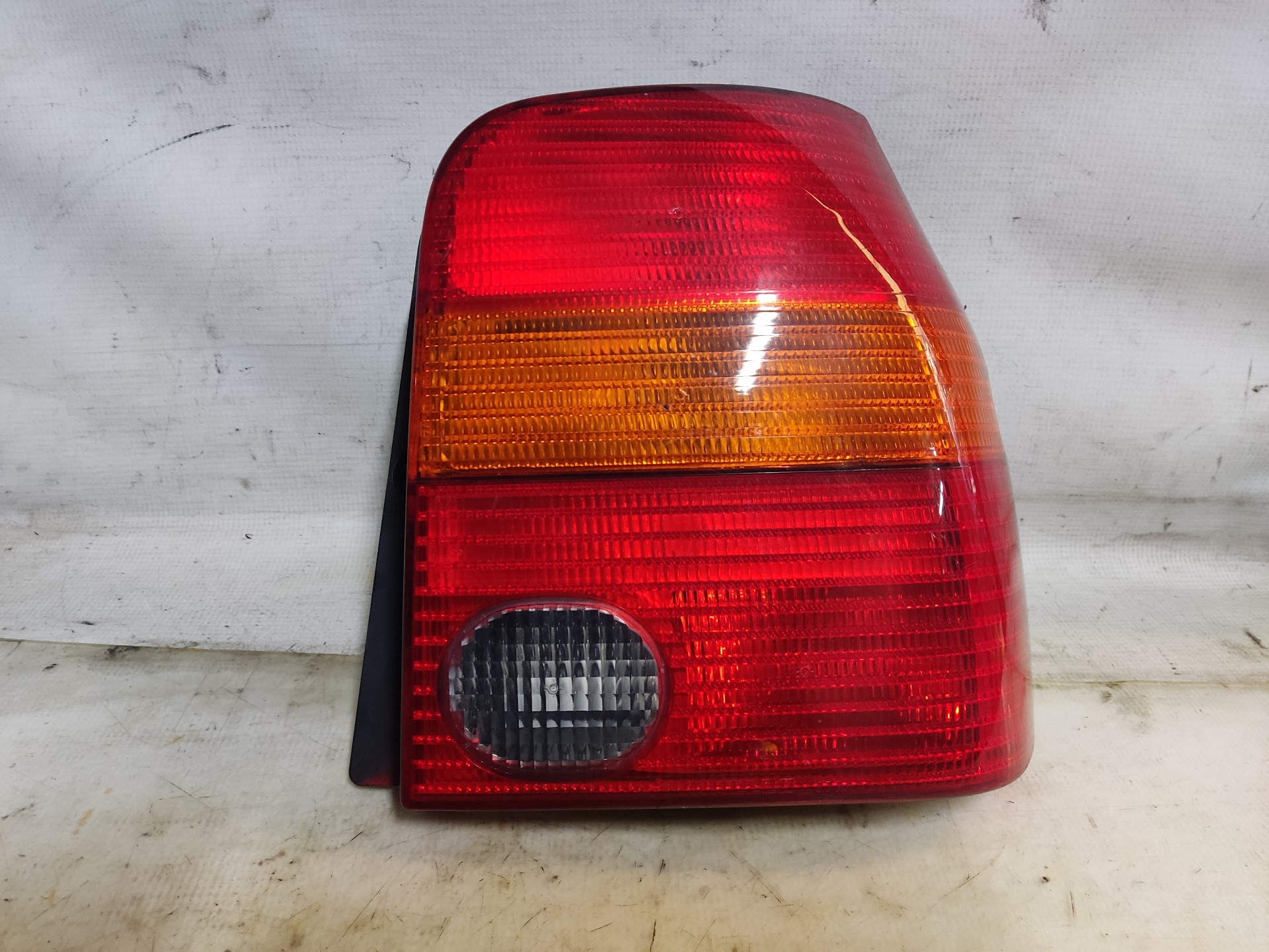 SEAT Arosa 6H (1997-2004) Feu arrière droit 6H0945096H 24896775