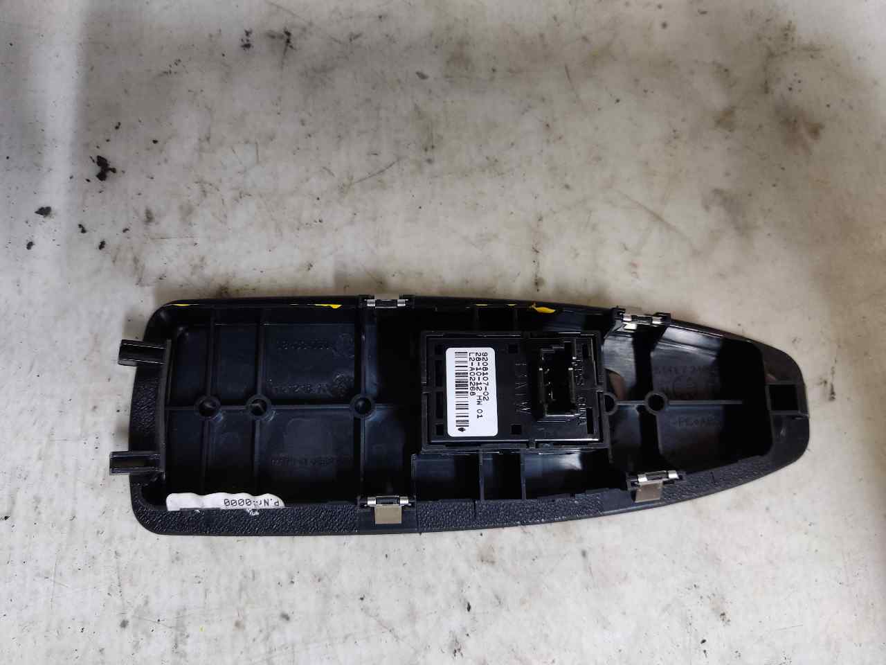 BMW 1 Series F20/F21 (2011-2020) Commutateur de vitre de porte avant droite ESTANTERÍA88 24893476