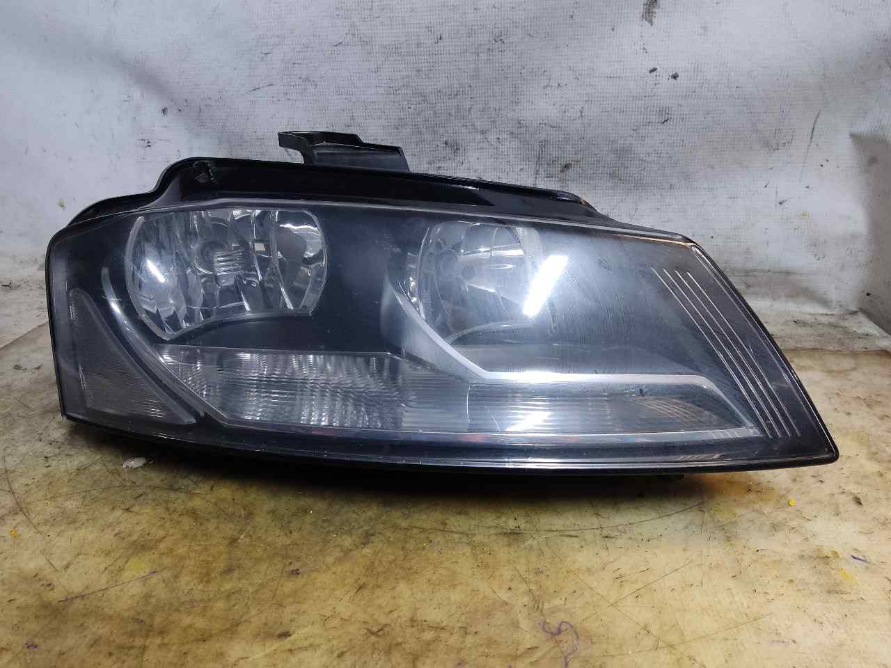 AUDI A3 8P (2003-2013) Front Right Headlight 8P0941004 24902668