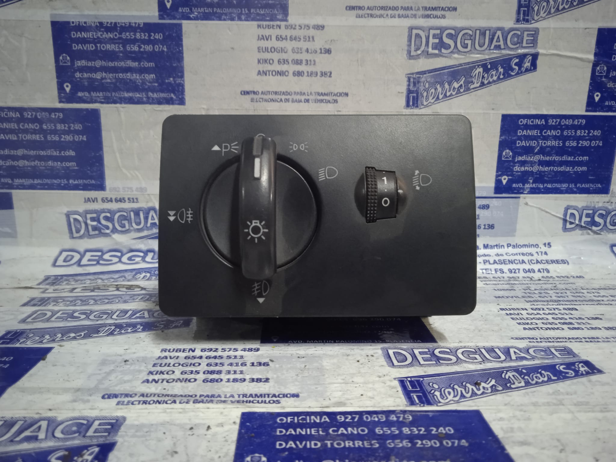 FORD Transit Connect 1 generation (2002-2024) Unité de commande de commutateur de phare 4M5T13A024LA 24885101