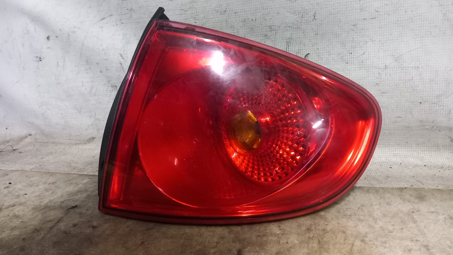 SEAT Toledo 3 generation (2004-2010) Rear Right Taillight Lamp ESTANTERIA10 24901411