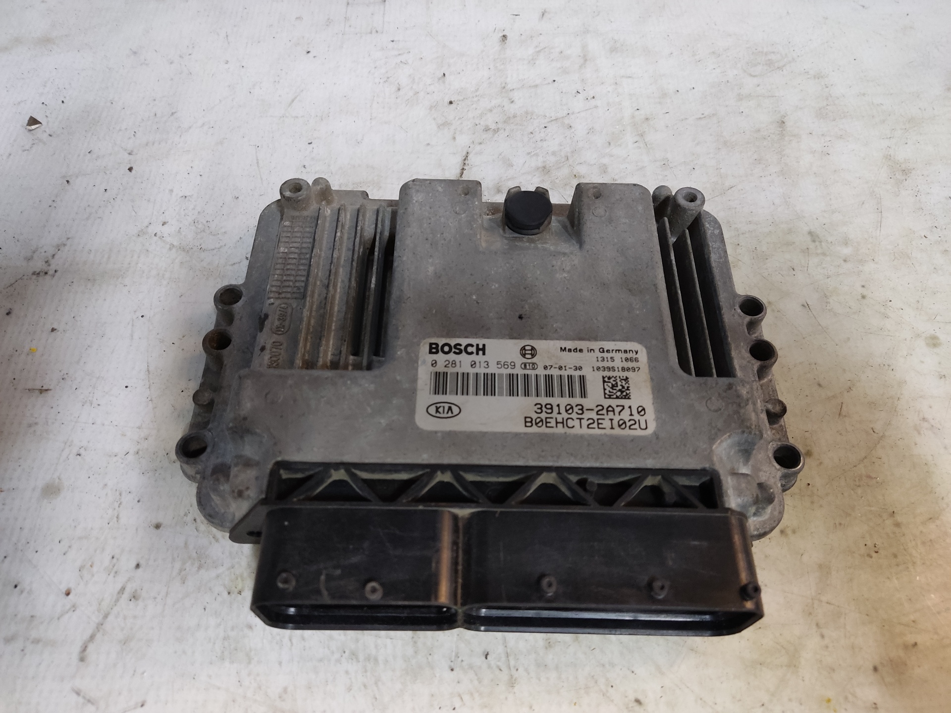 KIA Cee'd 1 generation (2007-2012) Motorstyrenhet ECU 0281013569 24886810