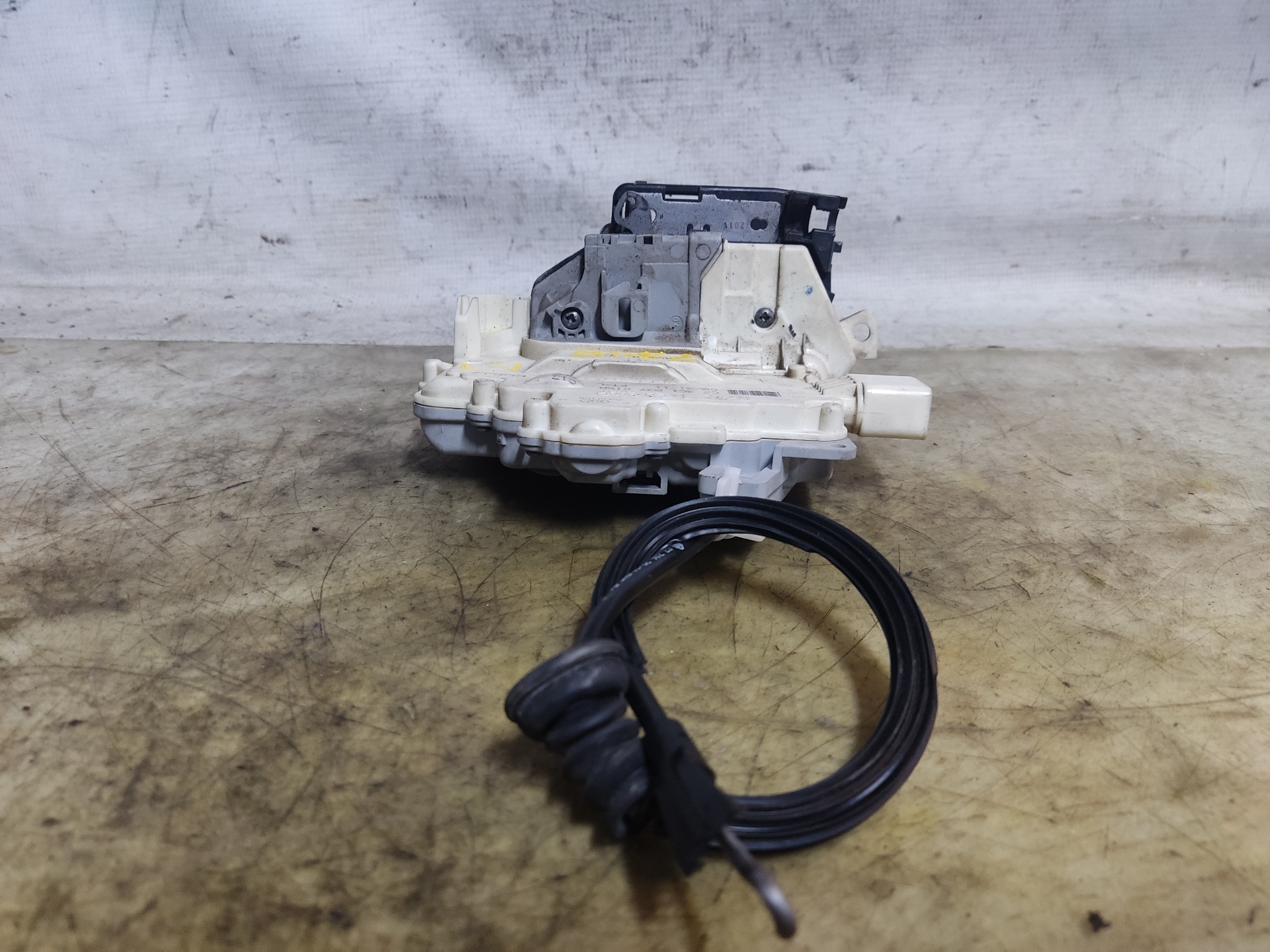 VOLKSWAGEN Passat B7 (2010-2015) Front Left Door Lock 3C1837015A 24899052