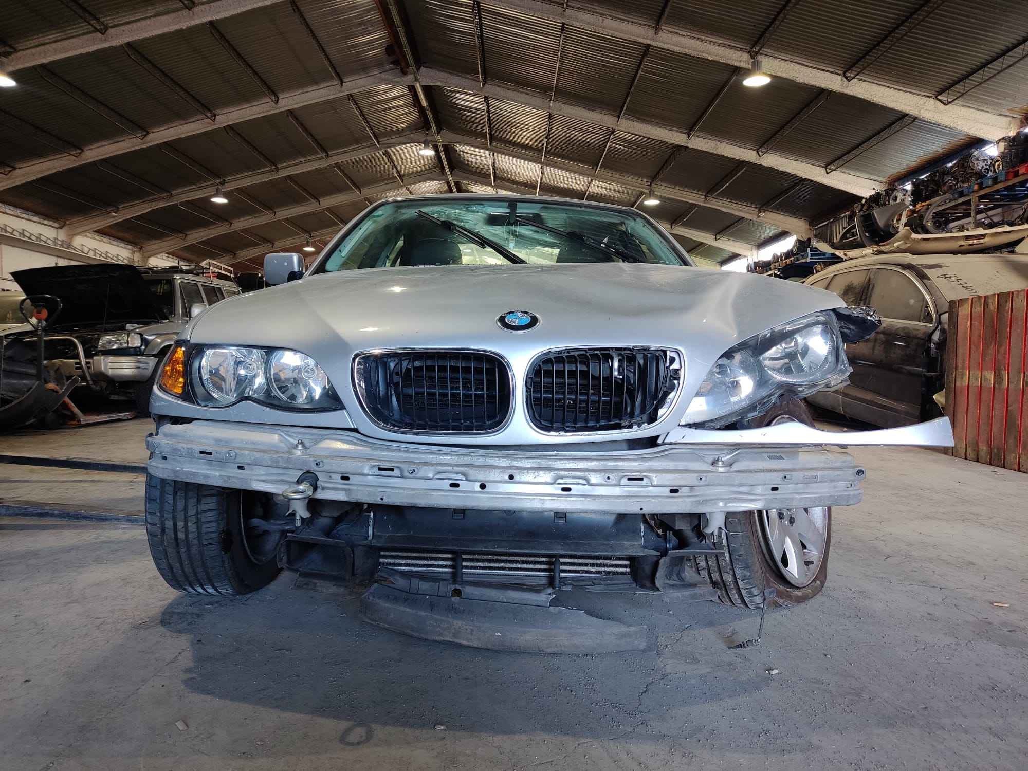 BMW 3 Series E46 (1997-2006) Moottorin ohjausyksikkö ECU 0281010565 24891919