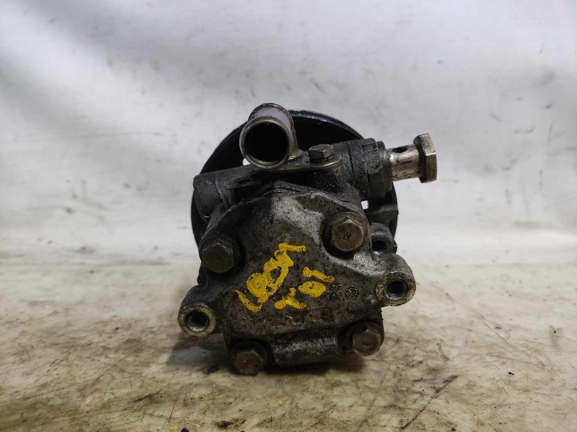 SEAT Leon 1 generation (1999-2005) Power Steering Pump SINREF 24896362