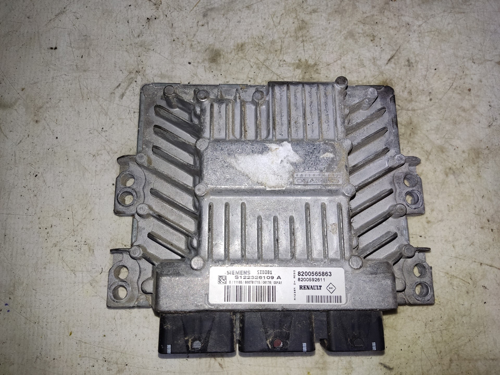 RENAULT Scenic 2 generation (2003-2010) Engine Control Unit ECU 8200565863 24888047