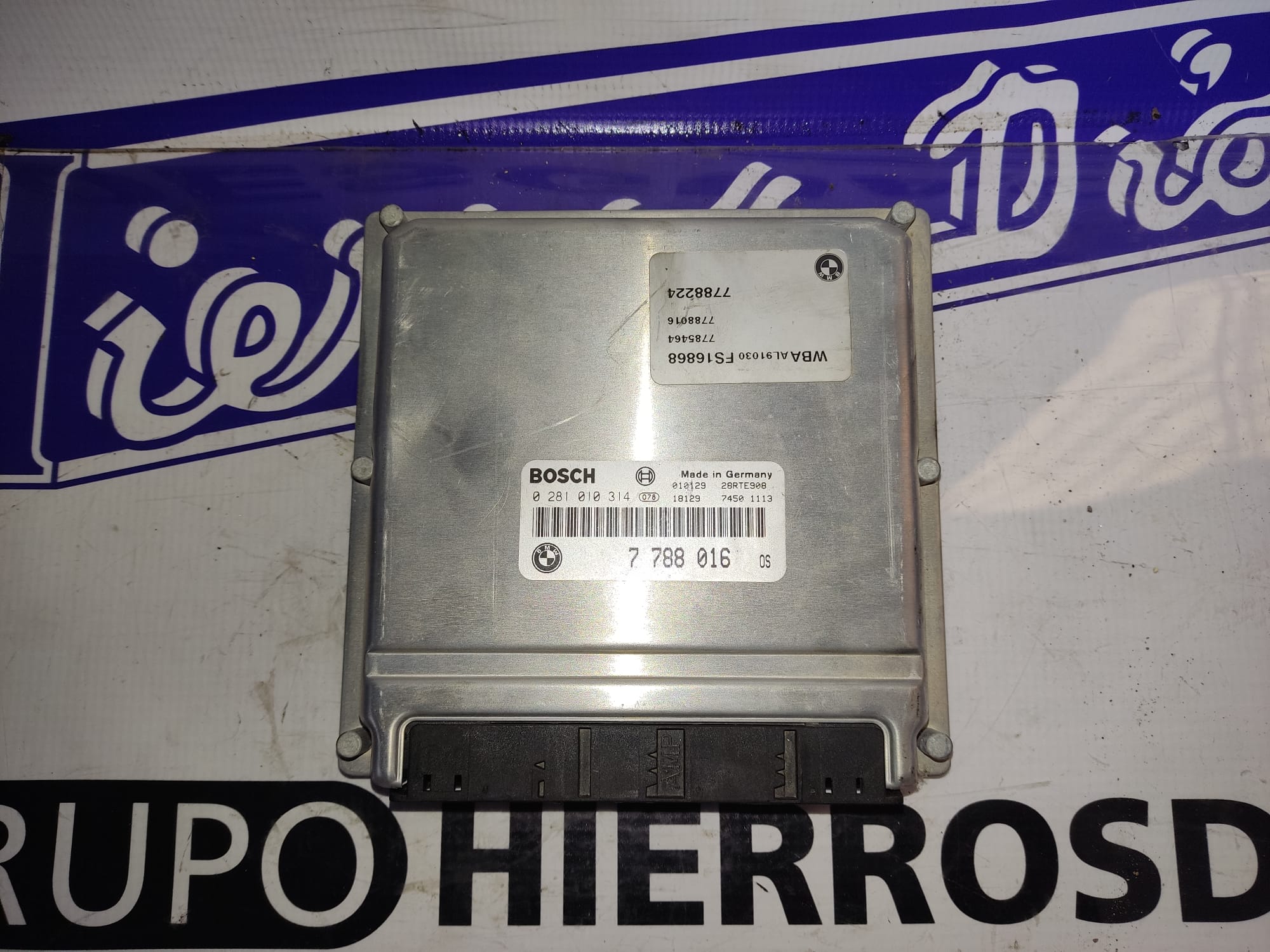 BMW 3 Series E46 (1997-2006) Moottorin ohjausyksikkö ECU 0281010314 24892155