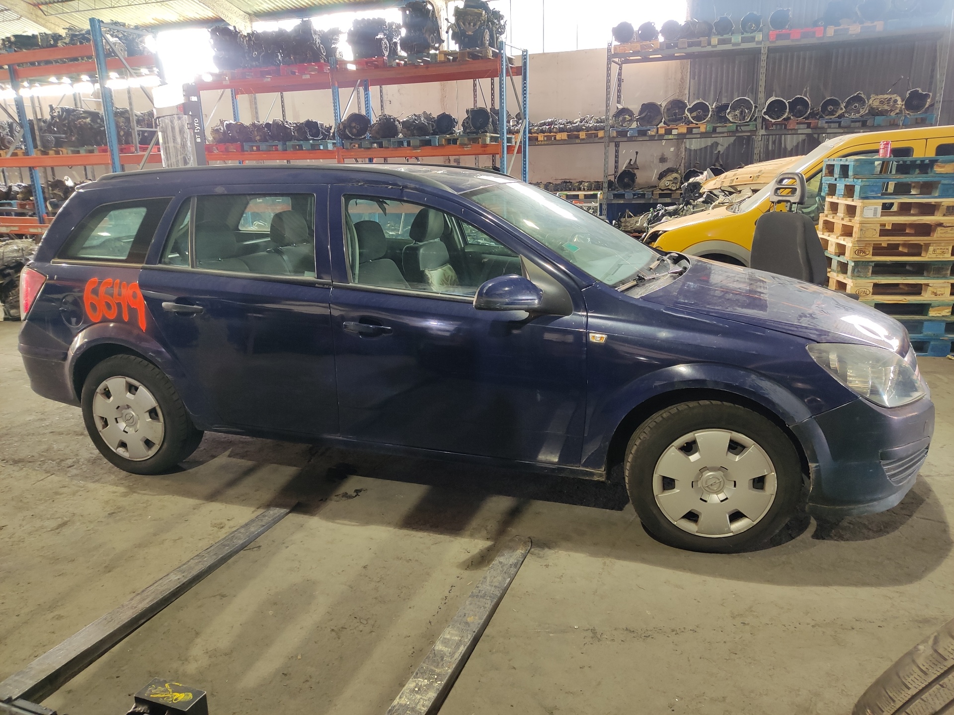 OPEL Astra J (2009-2020) Решетка радиатора 13108463 24896124