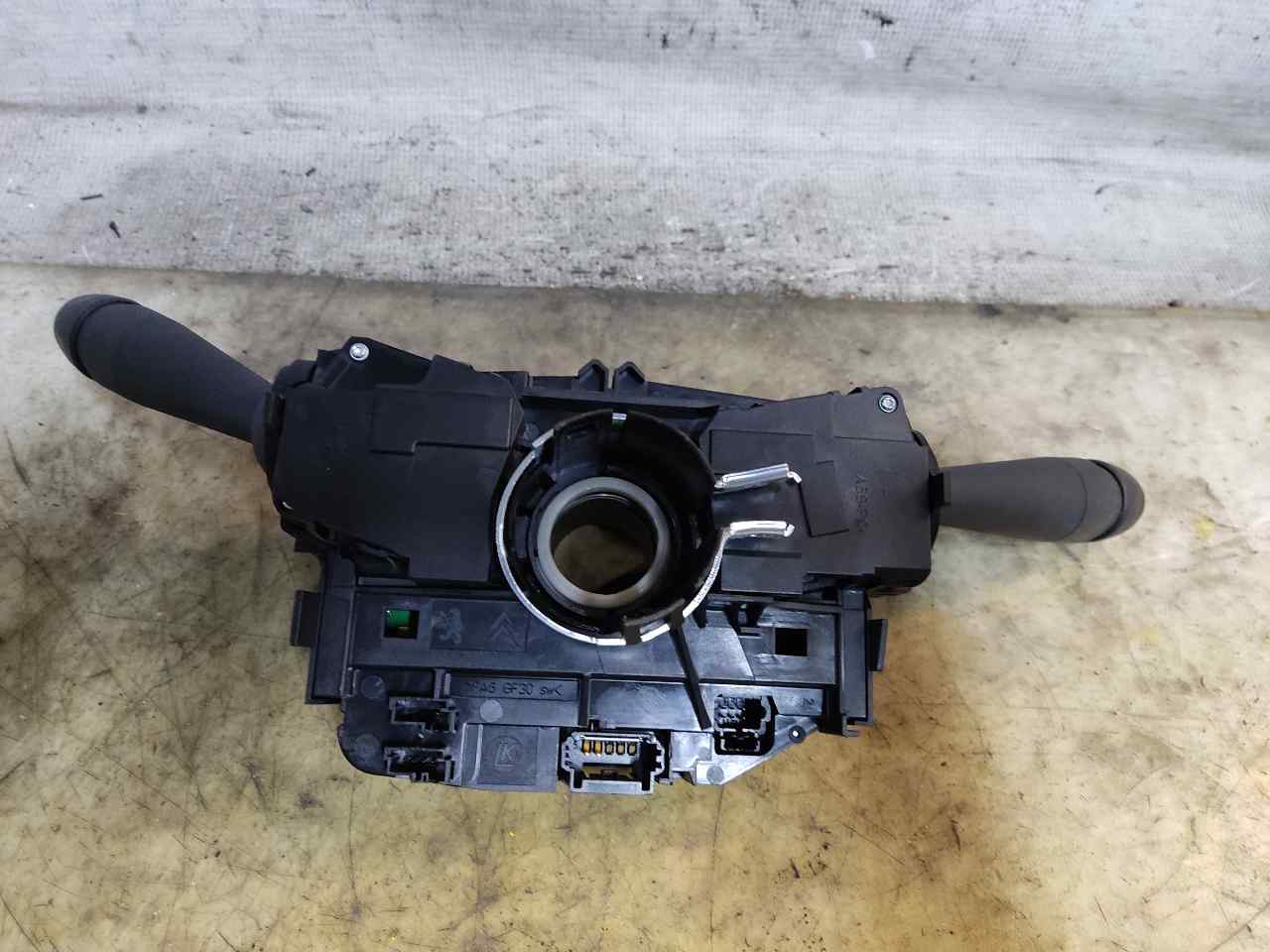 CITROËN C4 2 generation (2010-2024) Switches 98000223ZD 24902333