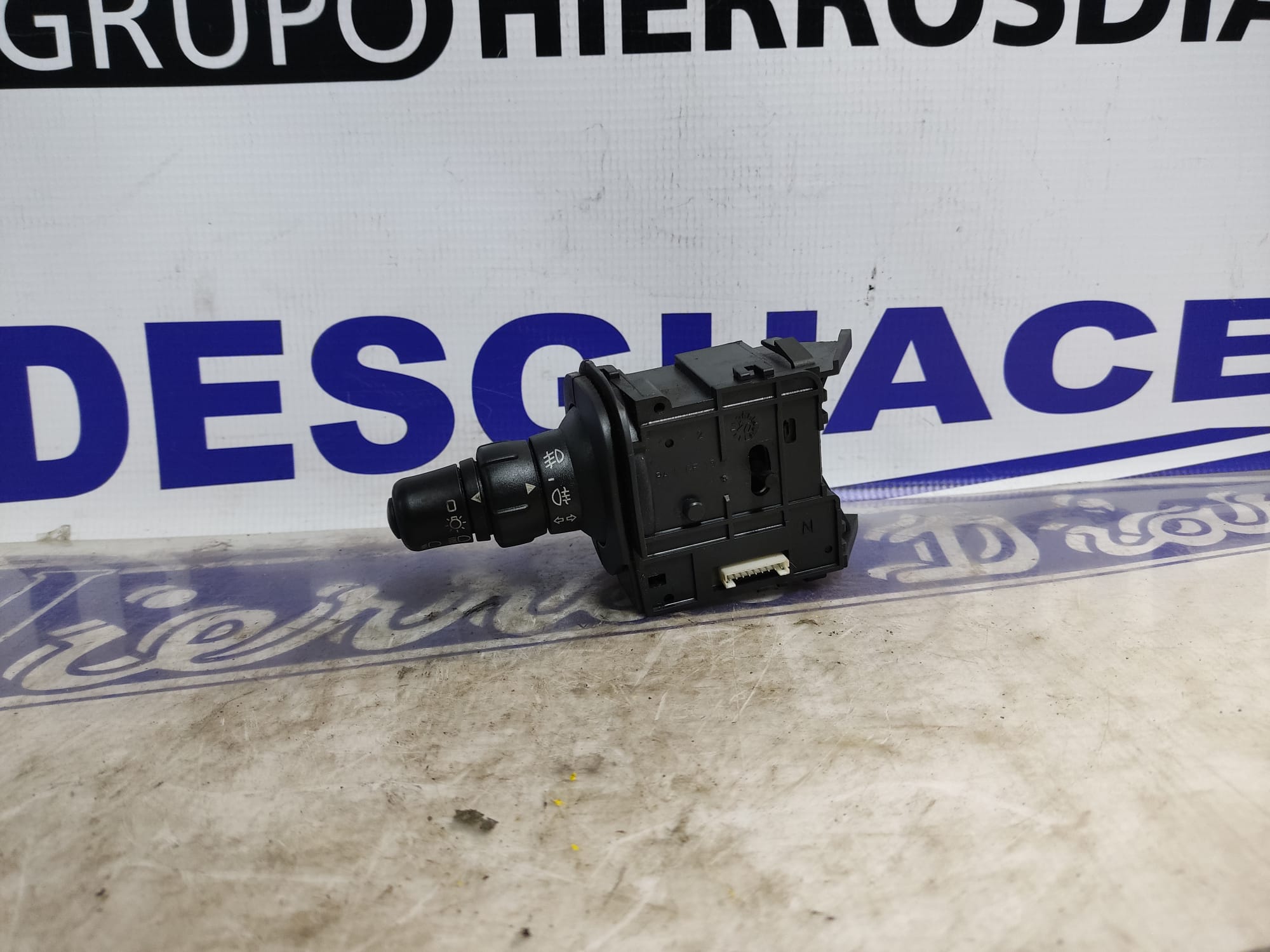 RENAULT Scenic 2 generation (2003-2010) Turn switch knob ESTANTERÍA52 24885265