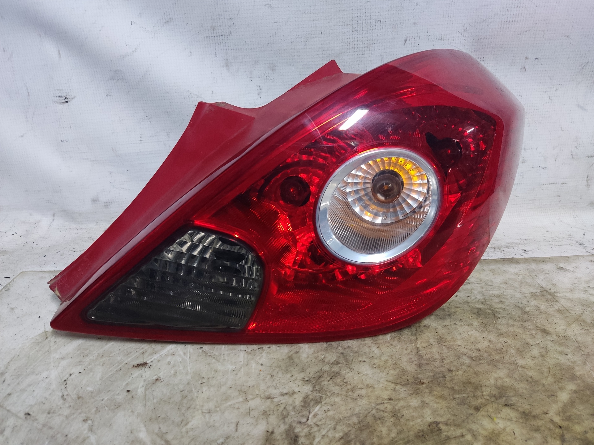 OPEL Corsa D (2006-2020) Rear Right Taillight Lamp 13186351 24896473