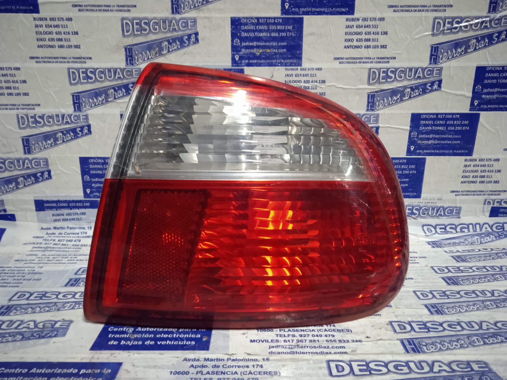 SEAT Toledo 2 generation (1999-2006) Rear Right Taillight Lamp ESTANTERÍA11 24885832