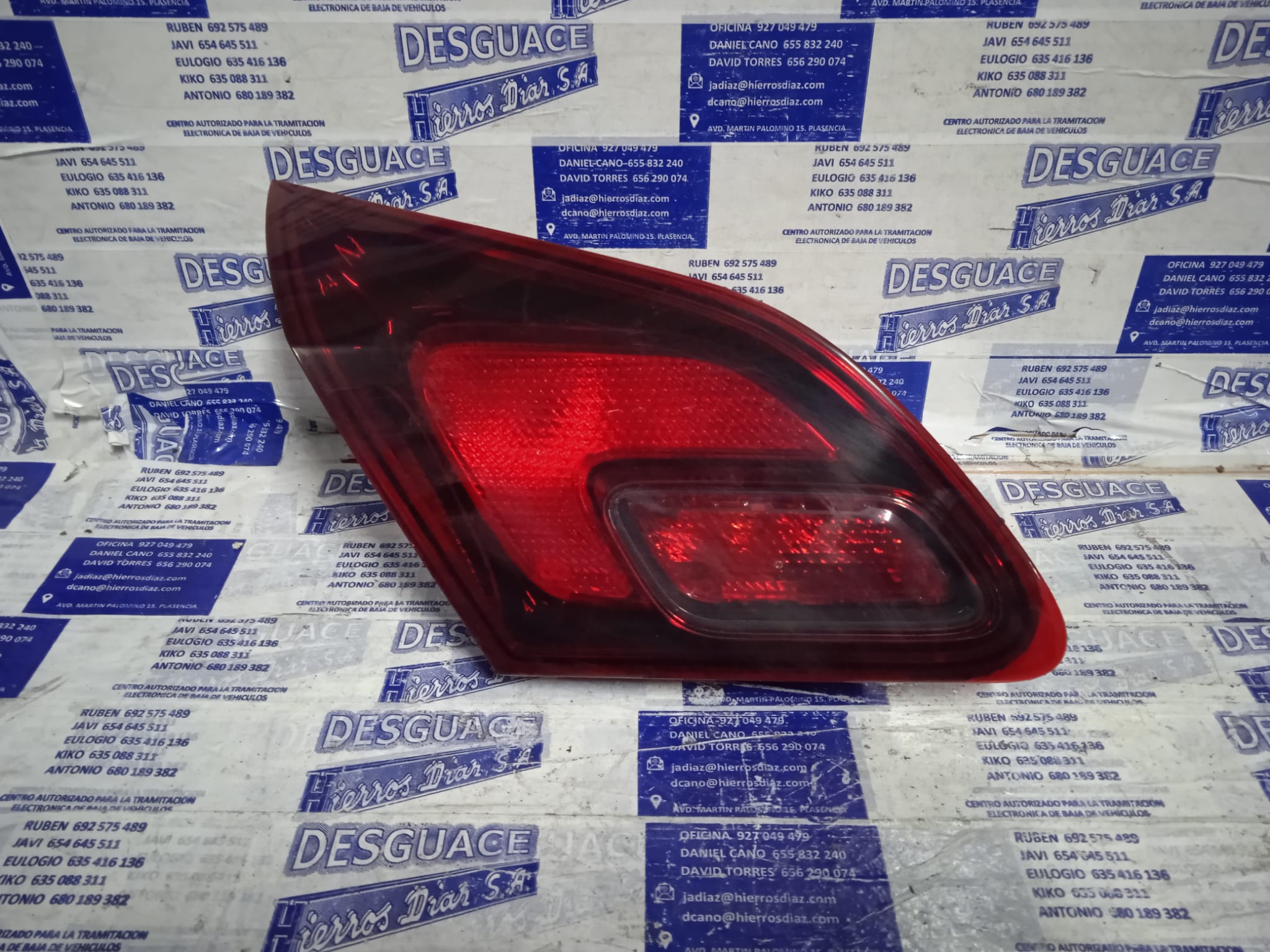 OPEL Astra J (2009-2020) Rear Left Taillight ESTANTERÍA2 24888029