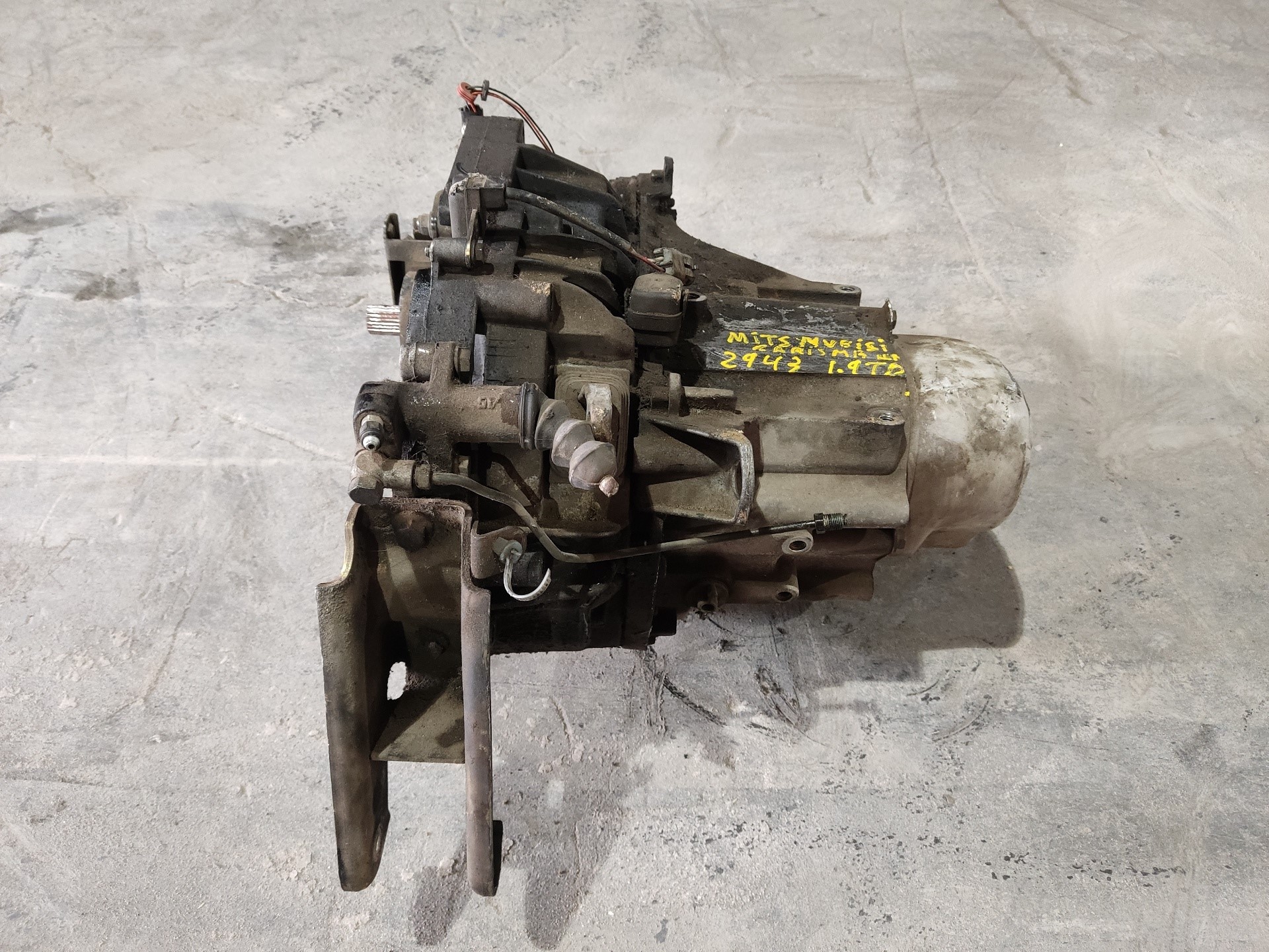 MITSUBISHI Carisma 1 generation (1995-2004) Gearbox JC5225 22629200