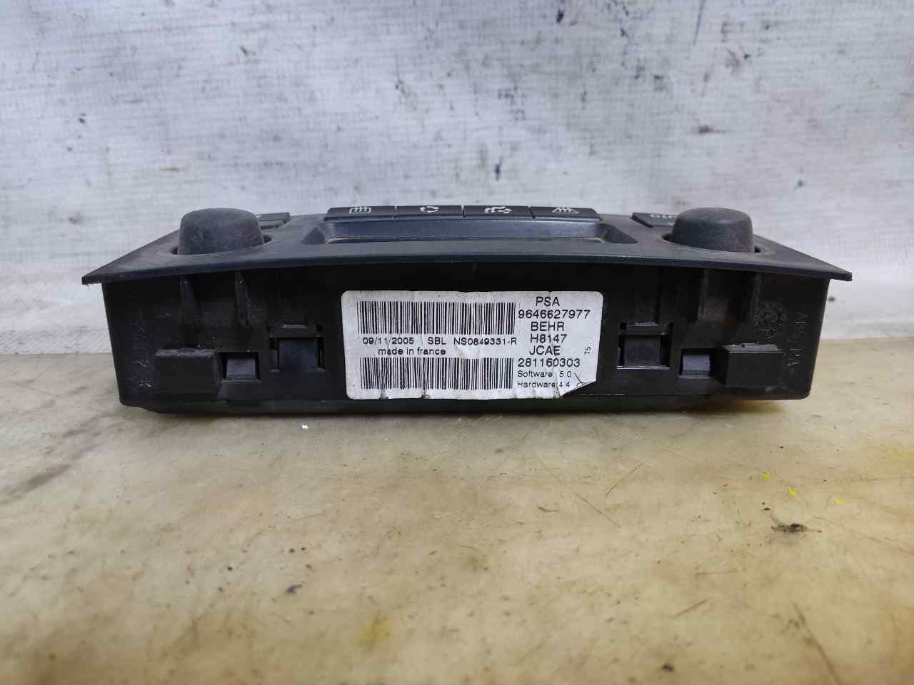 PEUGEOT 307 1 generation (2001-2008) Unité de climatisation 9646627977 24900222