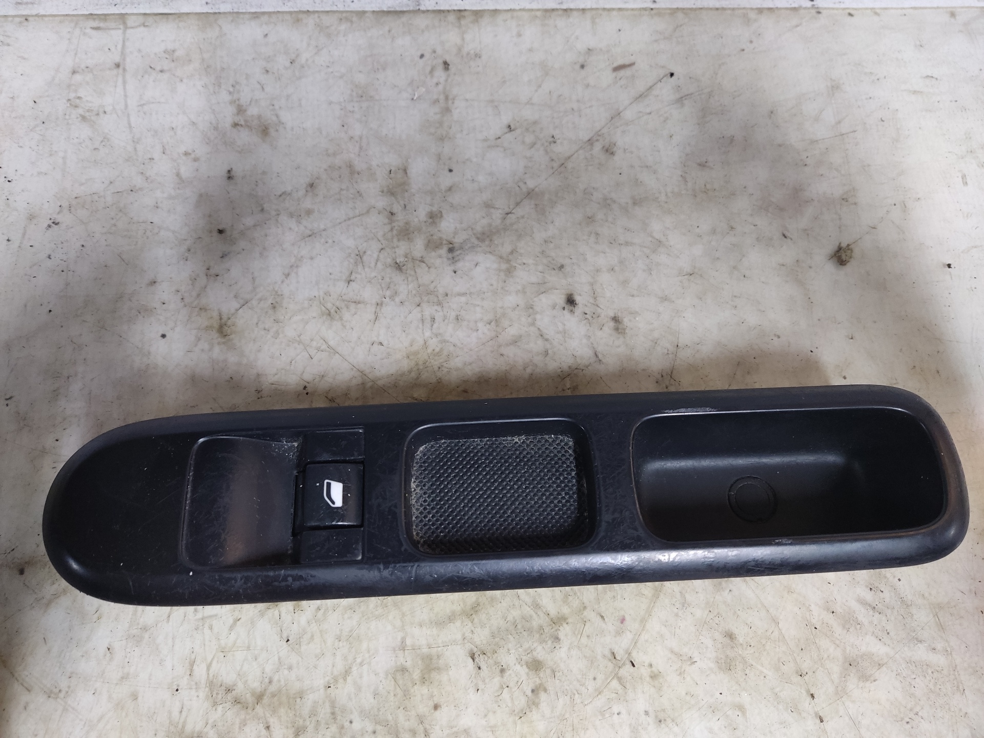 PEUGEOT 5008 1 generation (2009-2016) Front Right Door Window Switch 96650618ZD 24896136