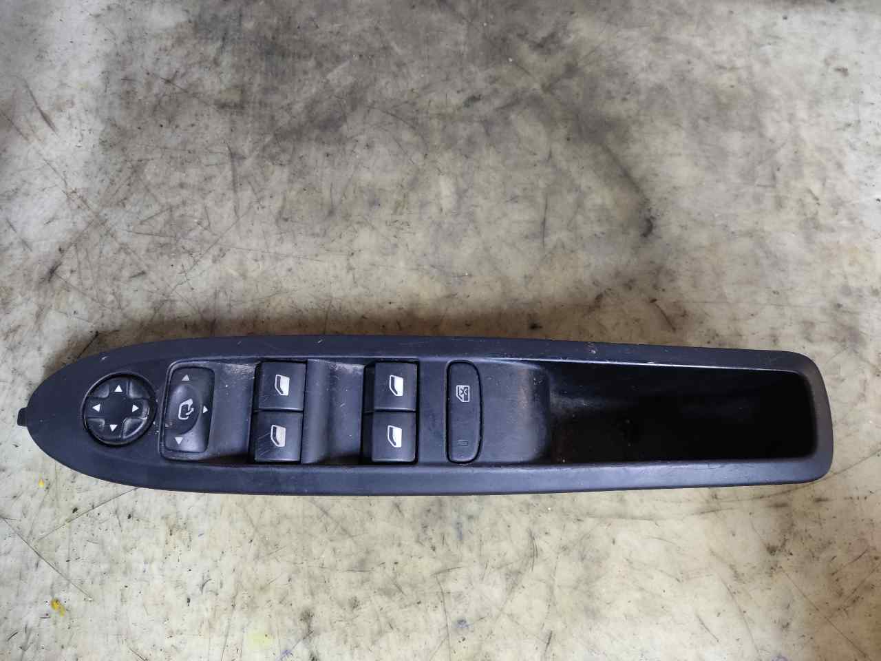 CITROËN C4 2 generation (2010-2024) Front Left Door Window Switch 96657050ZD 23901688