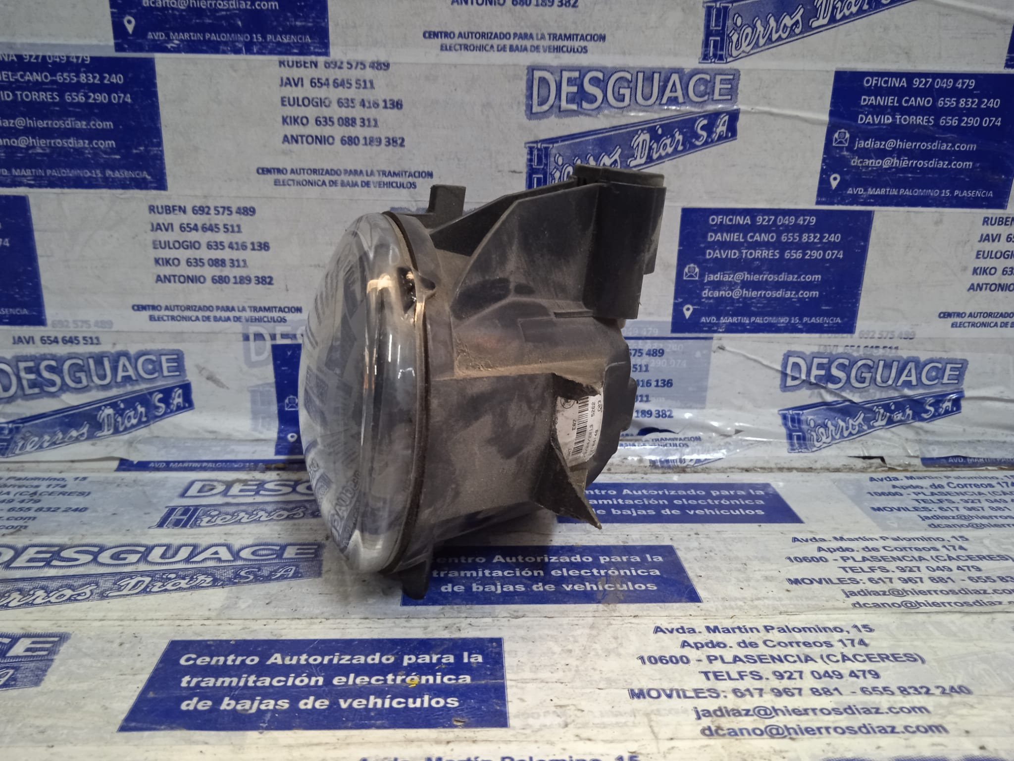 BMW 1 Series E81/E82/E87/E88 (2004-2013) Противотуманка бампера передняя правая 13101610 24889694