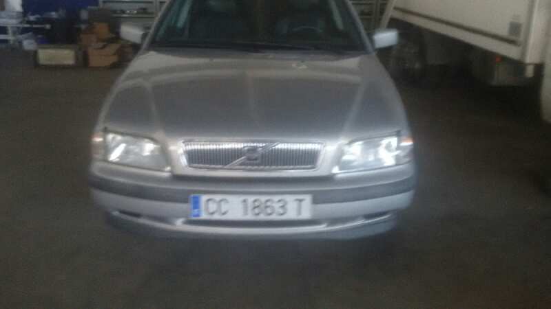 VOLVO S40 1 generation (1996-2004) Galinių dešinių durų spyna ESTANTERÍA67 24894706