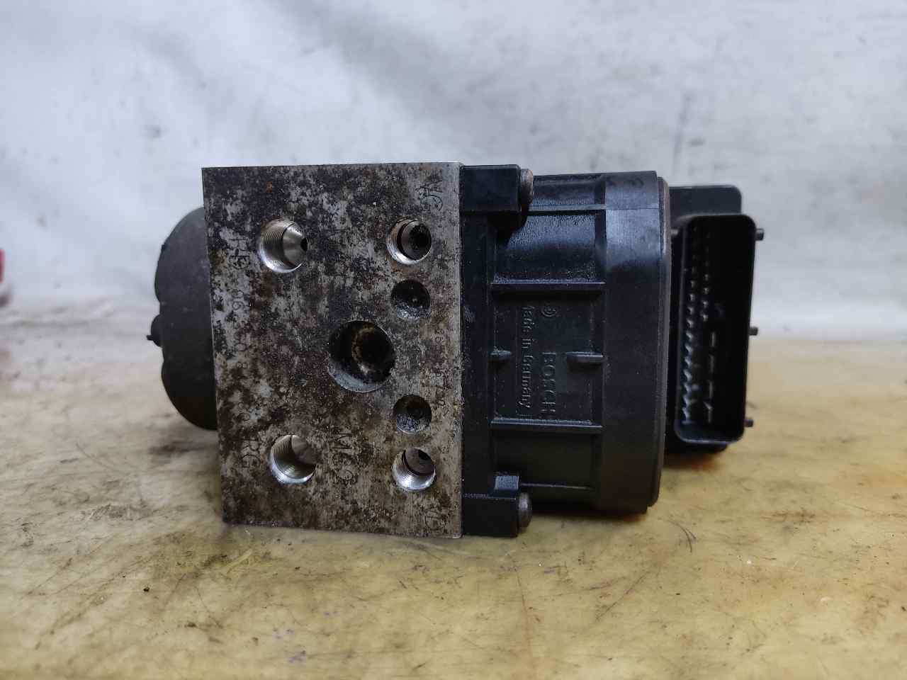 CITROËN Cee'd 1 generation (2007-2012) ABS pump 0273004440 24899925