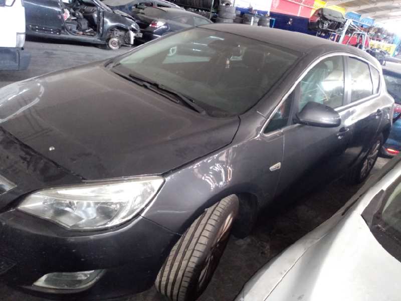 OPEL Astra J (2009-2020) Pompă de aer conditionat 13335251, PALET44, FILA3 24910292