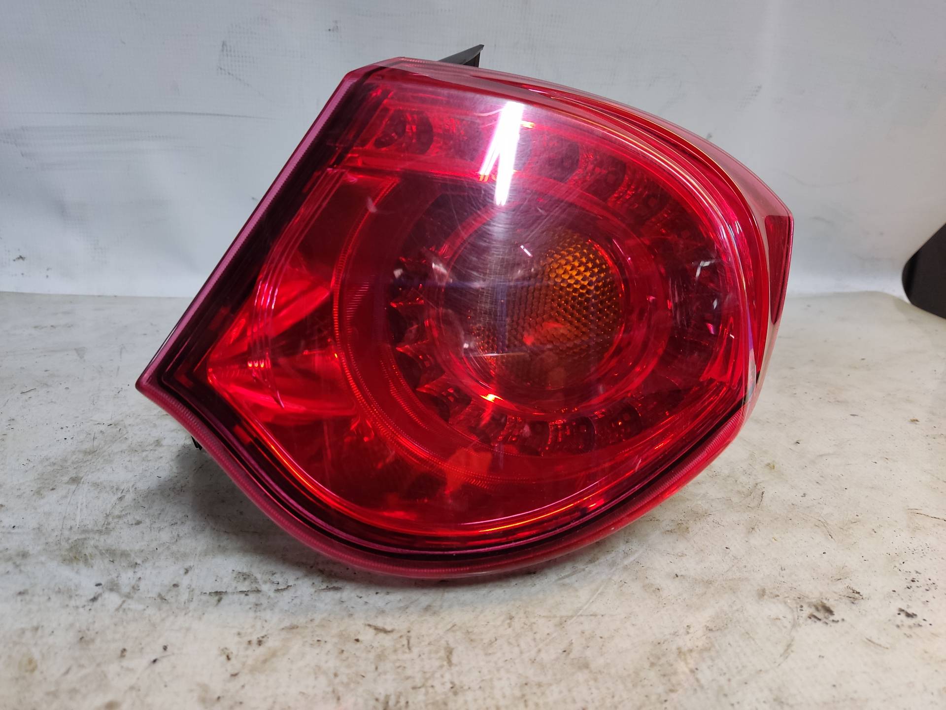 ALFA ROMEO Giulietta 940 (2010-2020) Δεξί πίσω πίσω φως ESTANTERÍA37 24893250