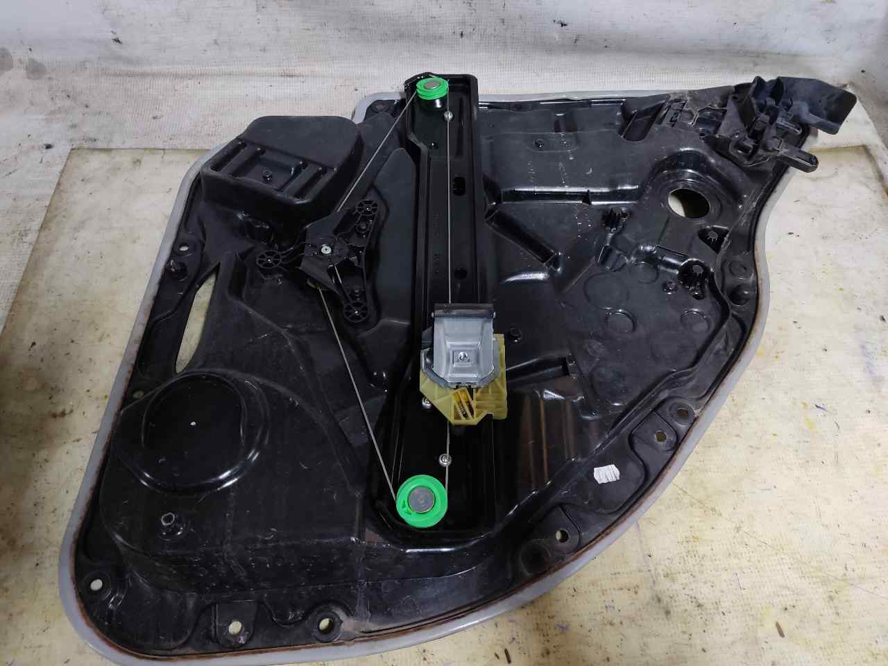 MERCEDES-BENZ C-Class W205/S205/C205 (2014-2023) Rear left door window lifter A2055409206 24952334