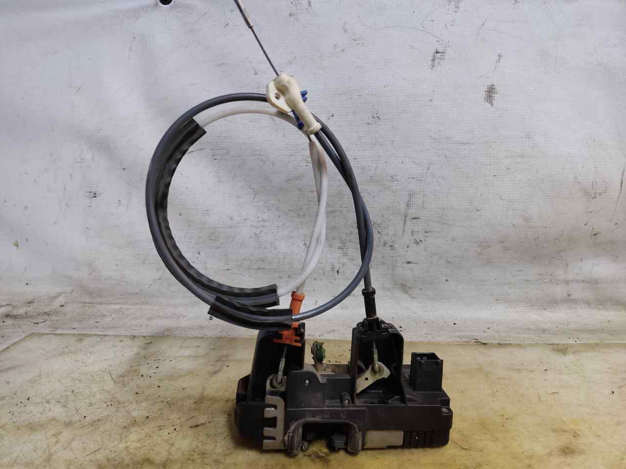 OPEL Zafira A (1999-2003) Front Right Door Lock 24414135 24900354