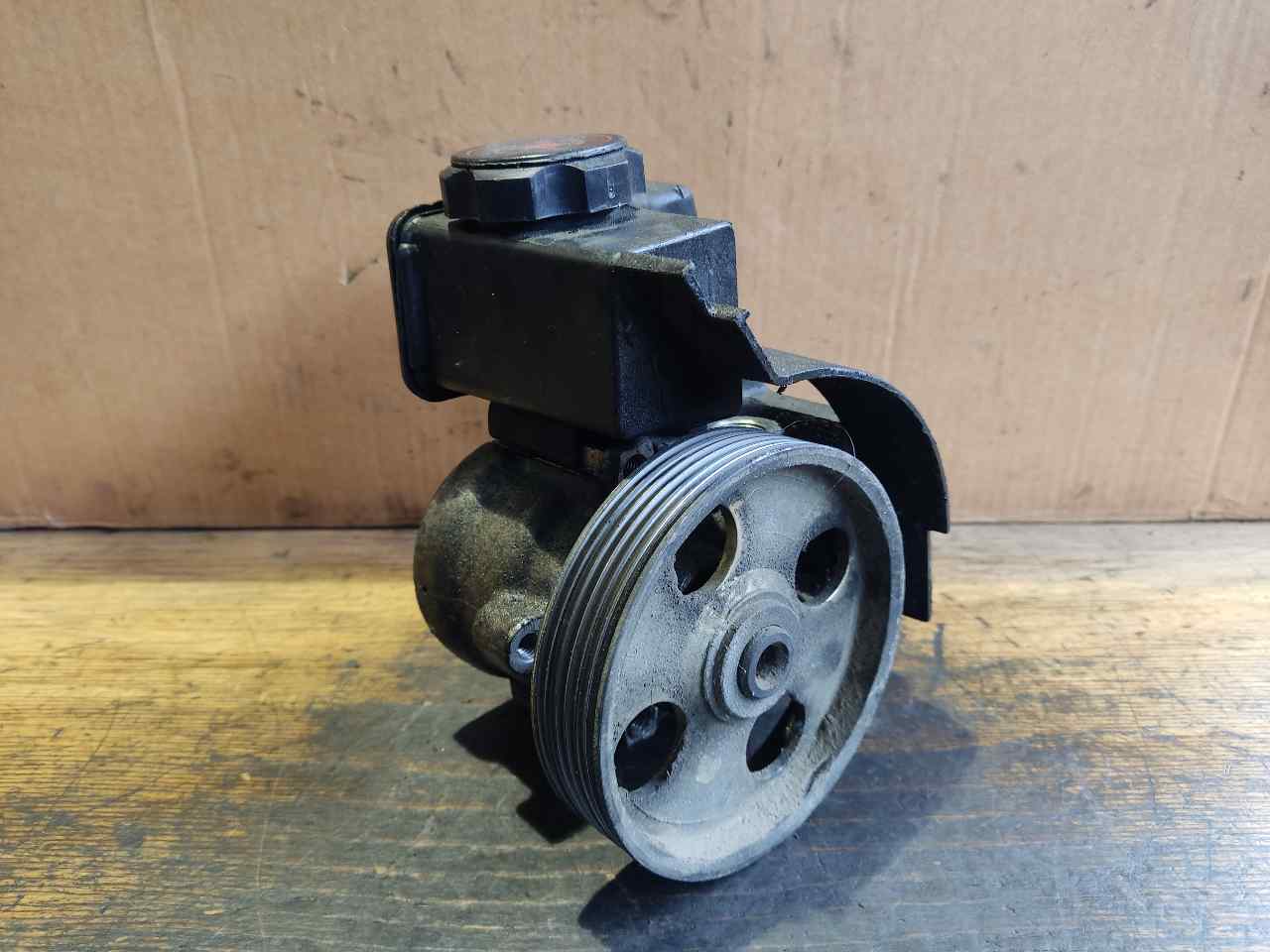 PEUGEOT 206 1 generation (1998-2009) Power Steering Pump 9638931980 24897632