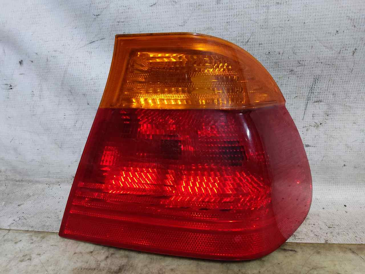 BMW 3 Series E46 (1997-2006) Pravé zadné svetlo 8364922 24900803