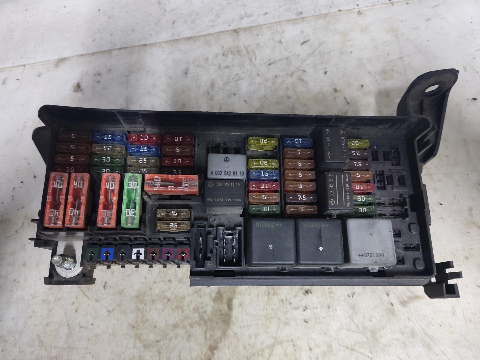 MERCEDES-BENZ M-Class W164 (2005-2011) Fuse Box A1645403072 24895802