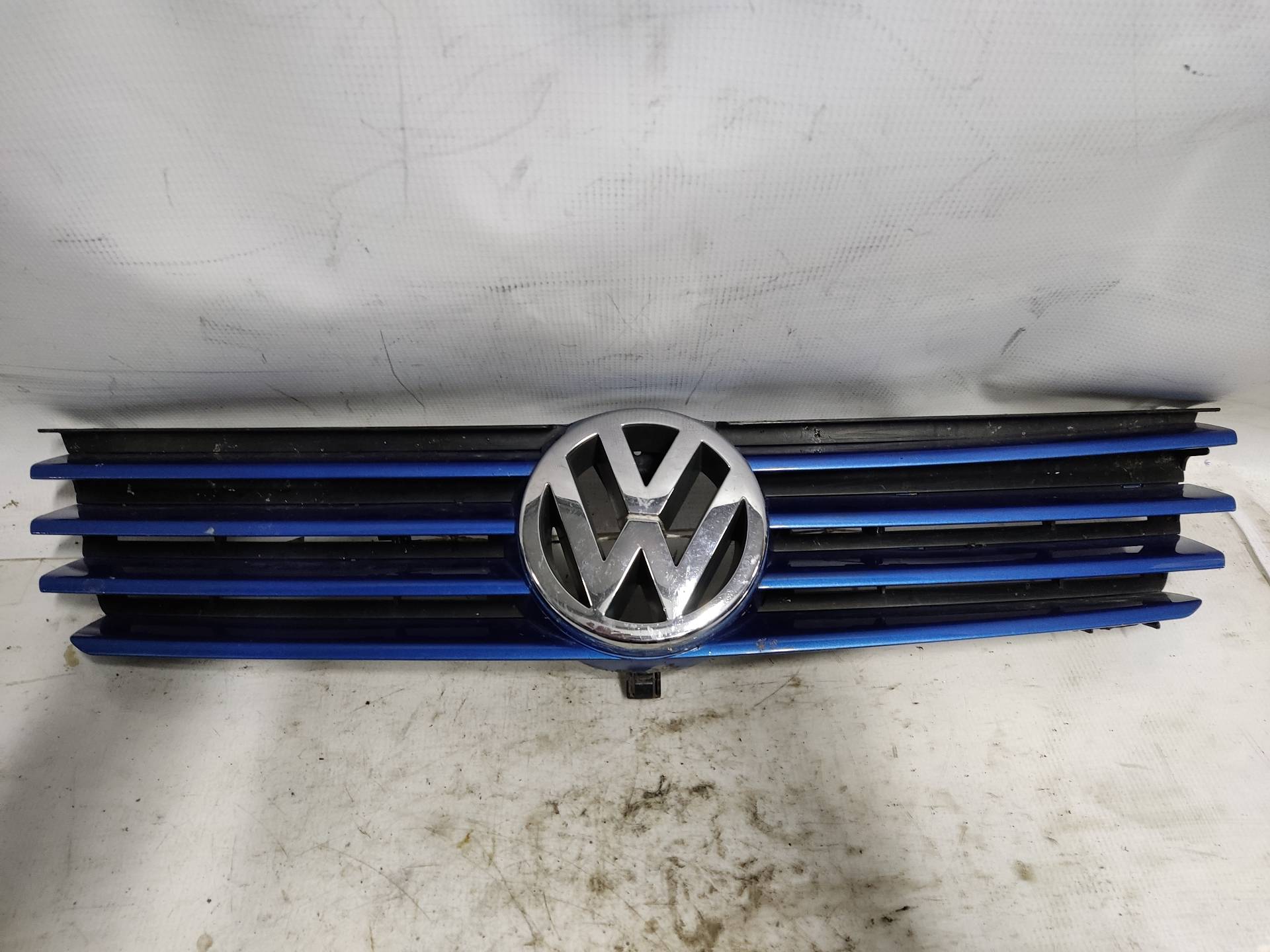 VOLKSWAGEN Polo 3 generation (1994-2002) Radiator Grille ESTAN0 24894012