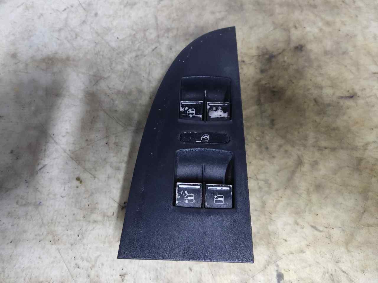 SEAT Leon 2 generation (2005-2012) Front Left Door Window Switch 1P0959857 24900111