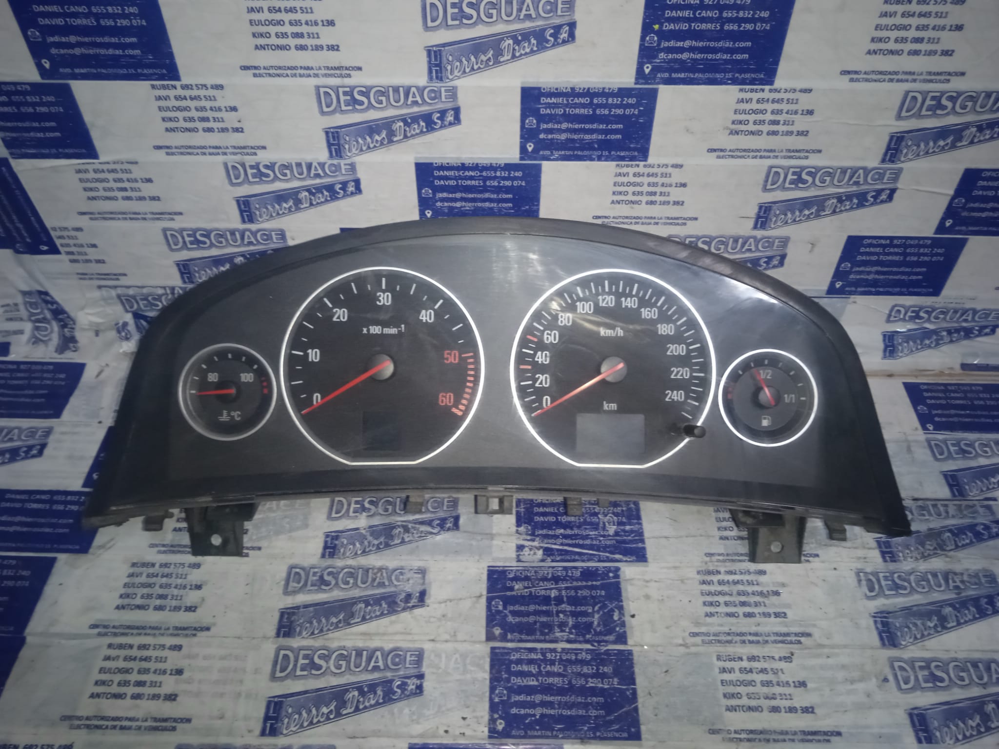 OPEL Vectra J (2009-2020) Speedometer ESTANTERÍA2 24888839