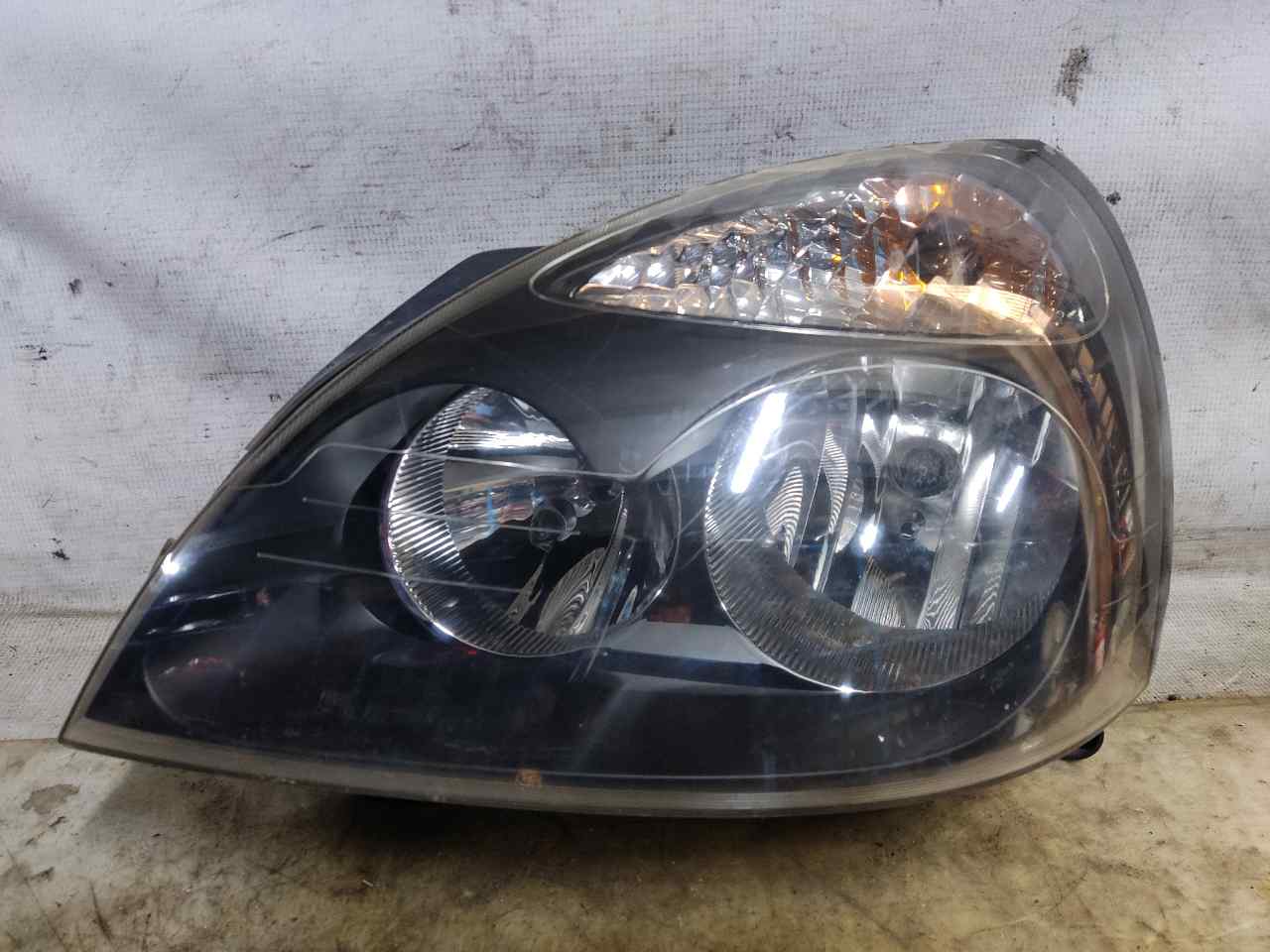 RENAULT Clio 3 generation (2005-2012) Front Left Headlight 24949666