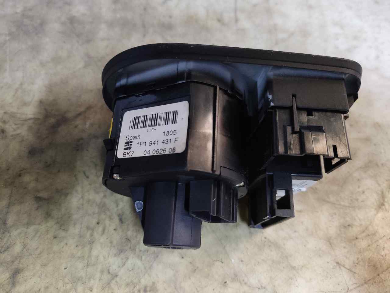 SEAT Leon 2 generation (2005-2012) Headlight Switch Control Unit 1P1941431F 24900032