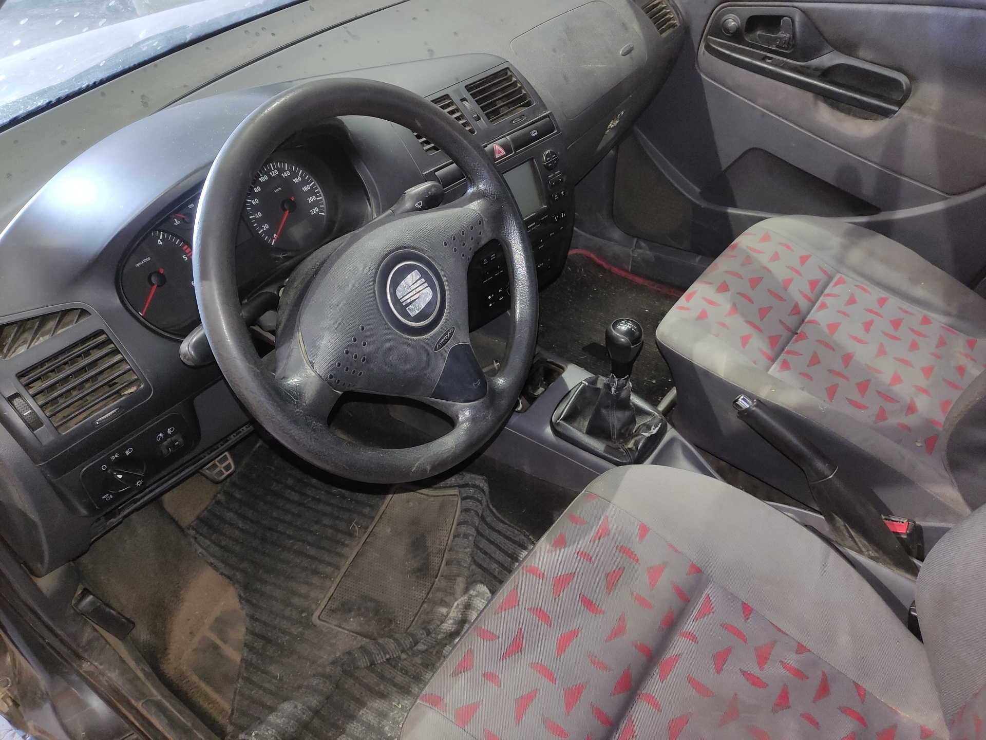 SEAT Cordoba 2 generation (1999-2009) Front Left Driveshaft 25304006