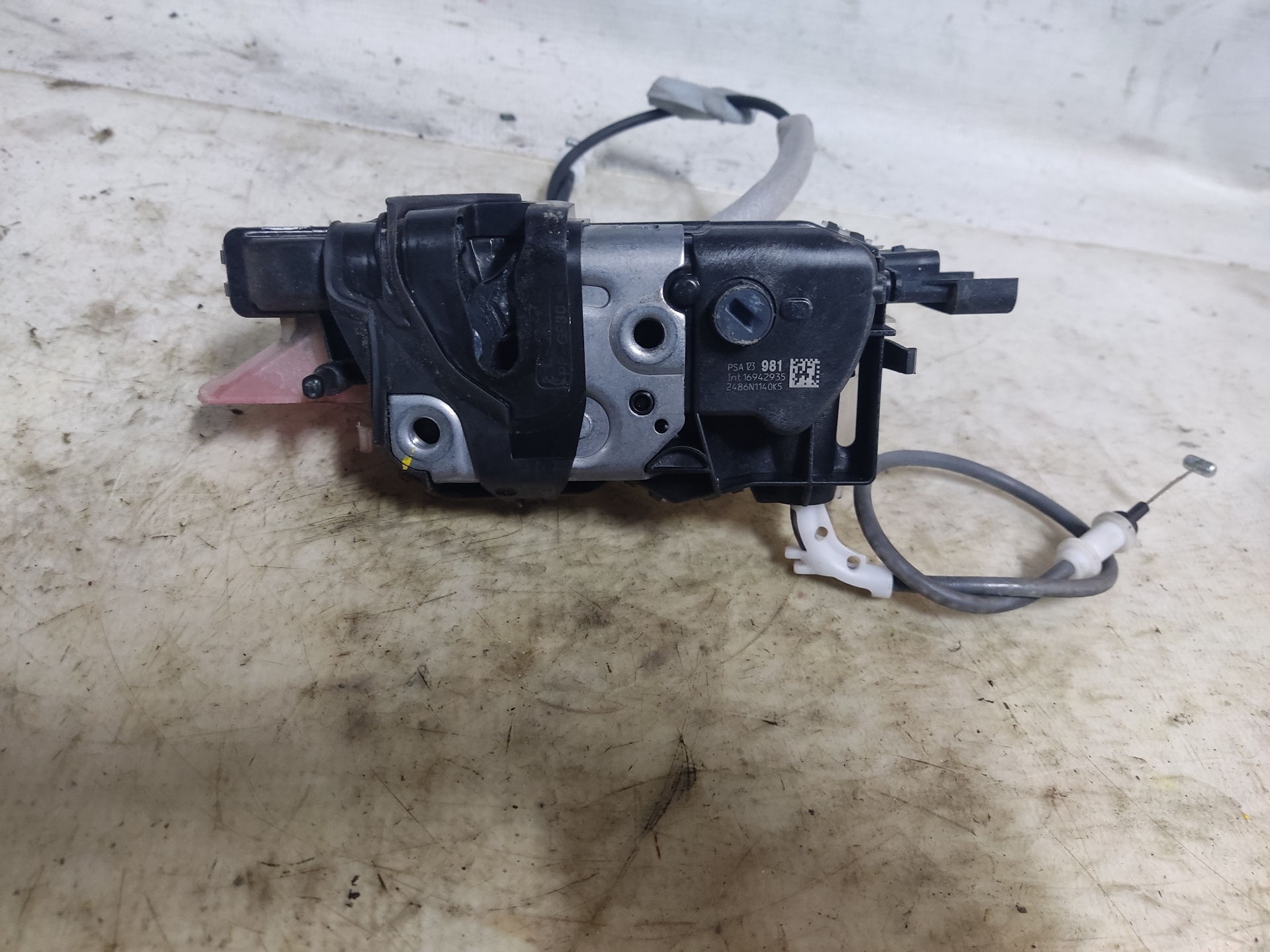 CITROËN C3 1 generation (2002-2010) Front Left Door Lock 123981 24925741