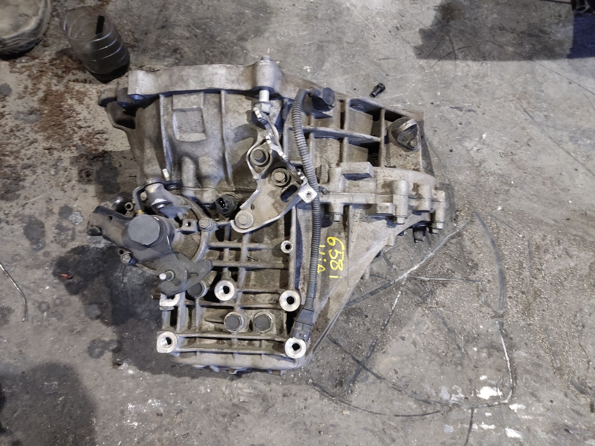 KIA Sportage 3 generation (2010-2015) Gearbox ESTANQ,FILA3 23015676