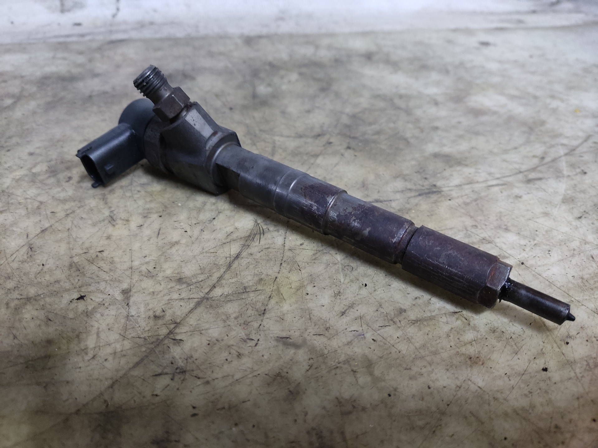 ALFA ROMEO 147 2 generation (2004-2010) Fuel Injector 0445110111 24910998