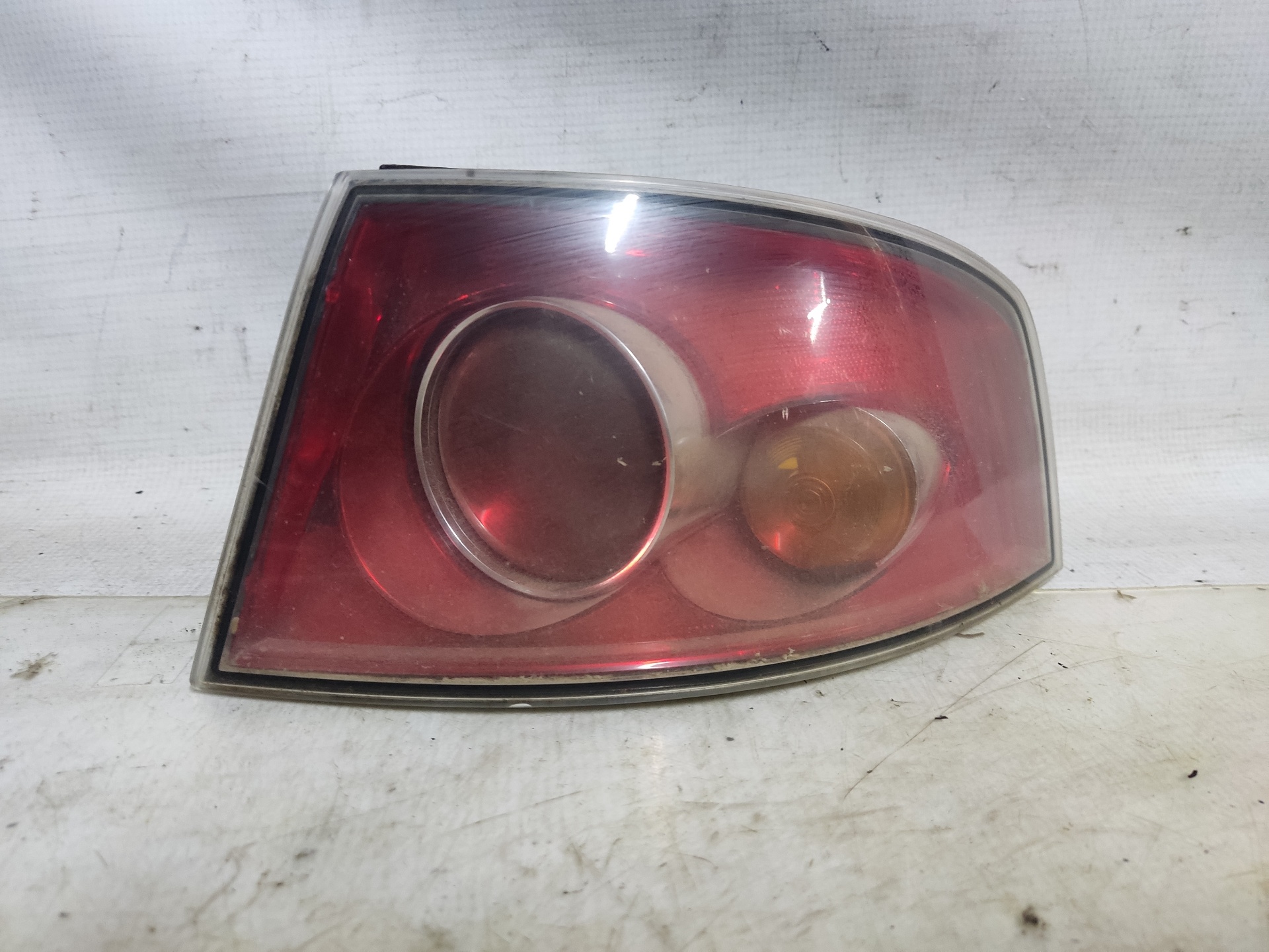 SEAT Ibiza 3 generation (2002-2008) Rear Right Taillight Lamp ESTANTERÍA10 24895435