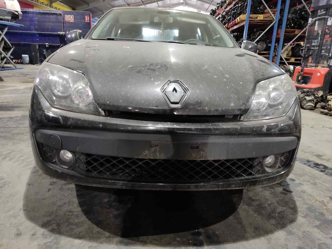 RENAULT Laguna 3 generation (2007-2015) Bal első ködlámpa 8200074008 24901786